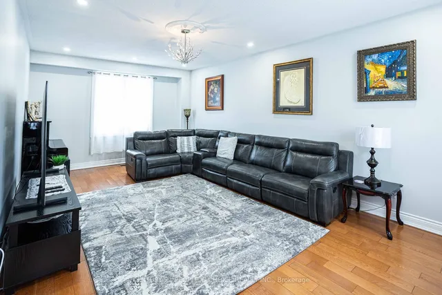 Additional image 12 of 32 Madrid Cres