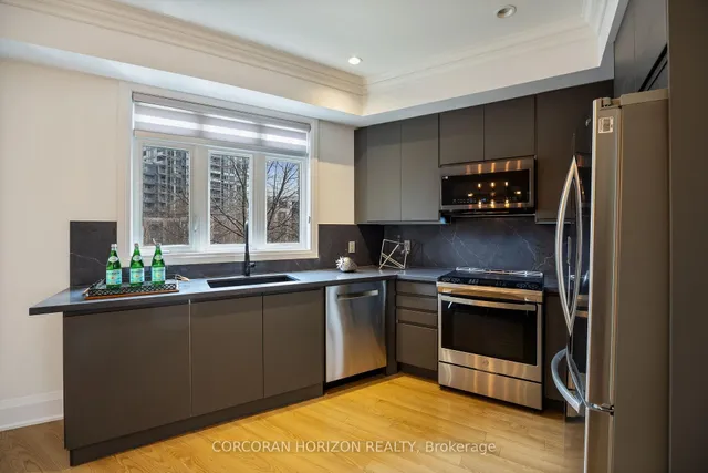 Additional image 14 of 9 Oakburn Cres Unit TH39