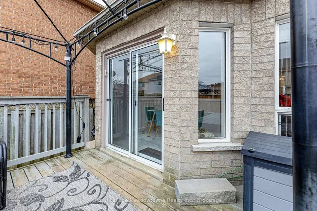 Additional image 25 of 13 Robarts Dr