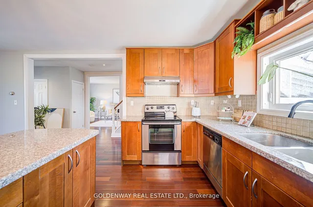 Additional image 18 of 211 Pemberton Ave