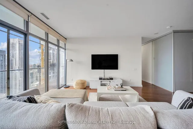 Additional image 12 of 33 Charles St Unit 3306