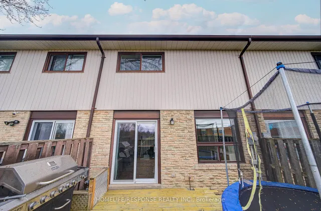 Additional image 32 of 21 DAWSON Cres