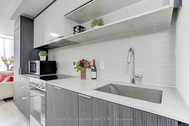 Additional image 11 of 159 Wellesley St Unit 401