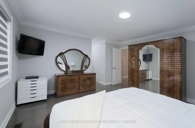 Additional image 23 of 42 Ferdinand Dr