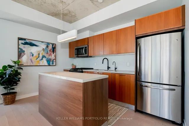 Additional image 2 of 318 King St Unit 1212