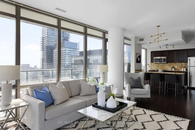 Additional image 6 of 832 Bay St Unit 4405