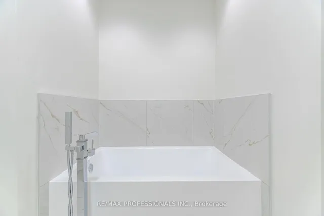 Additional image 22 of 11 Asterwind Cres