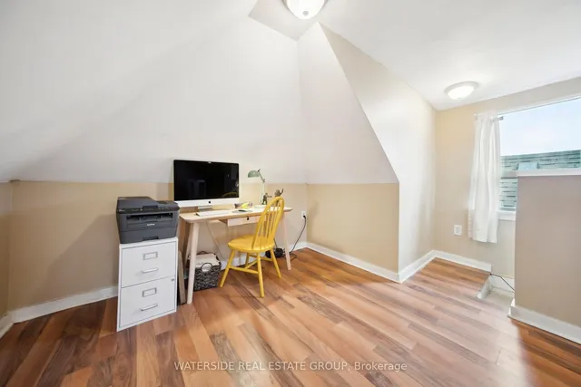 Additional image 32 of 21 East Bend Ave