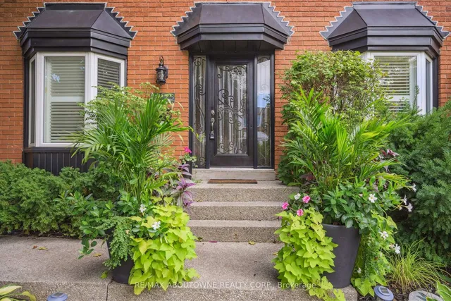 Additional image 5 of 1125 GRANDEUR Cres