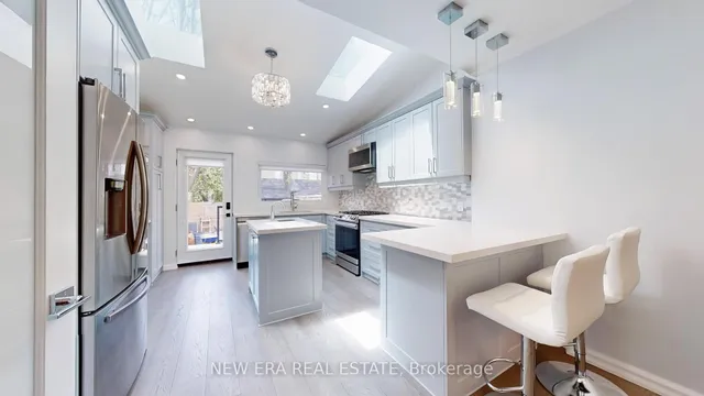 Additional image 12 of 34 Kimbourne Ave