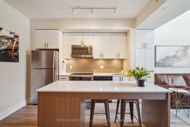 Additional image 7 of 5260 Dundas St Unit C204