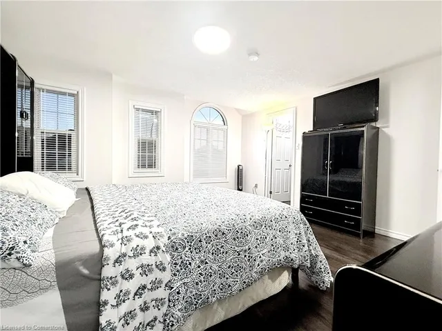 Additional image 27 of 95 Indigo St