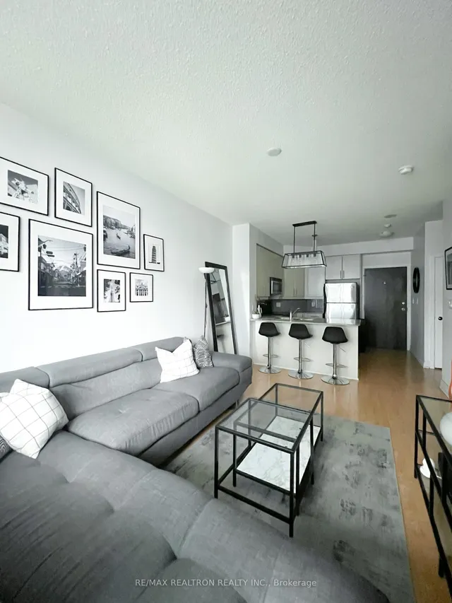 Additional image 10 of 18 Harbour St Unit 2104