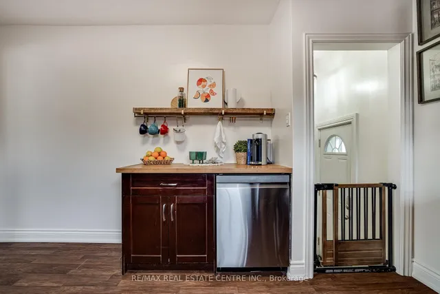 Additional image 25 of 151 Corman Ave