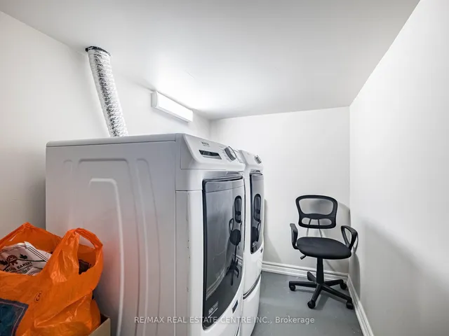 Additional image 46 of 4 Lord Simcoe Dr