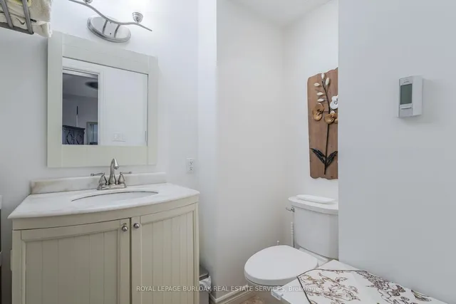 Additional image 39 of 957 Beach Blvd