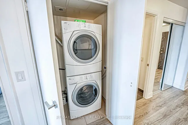 Additional image 19 of 135 Village Green Sq Unit 3720