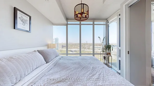 Additional image 21 of 88 Park Lawn Rd Unit 1815