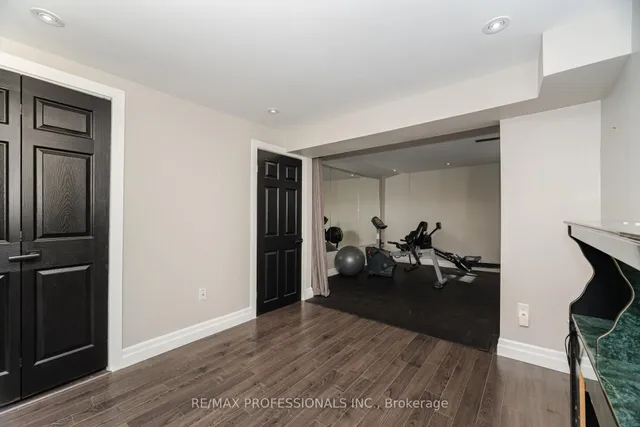 Additional image 31 of 52 Lorraine Cres