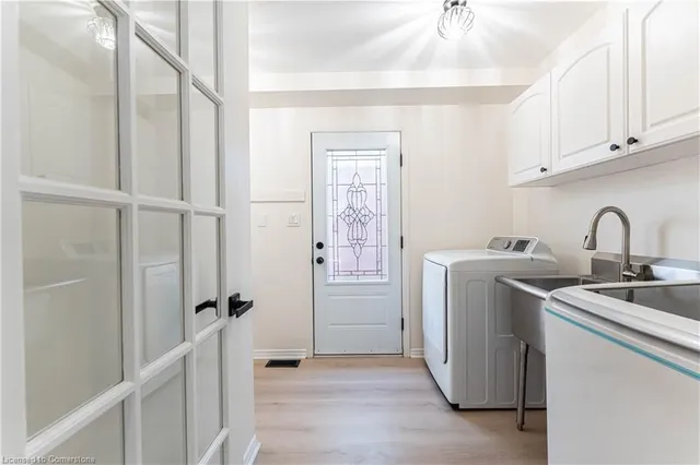 Additional image 39 of 67 Bridgeport Cres