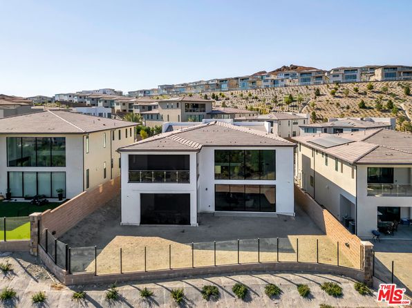11740 N Abbey Ln, Porter Ranch, CA 91326