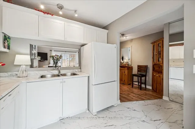 Additional image 7 of 1275 Maple Crossing Blvd Unit 15