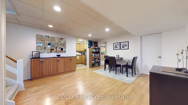 Additional image 28 of 32 Revcoe Dr