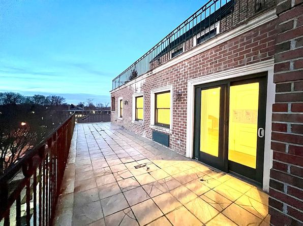 4223 212th St APT 5A, Flushing, NY 11361