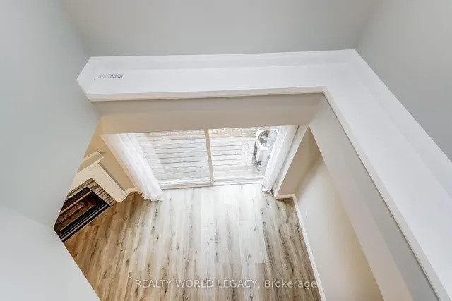 Additional image 14 of 2055 Walker's Line Unit 240