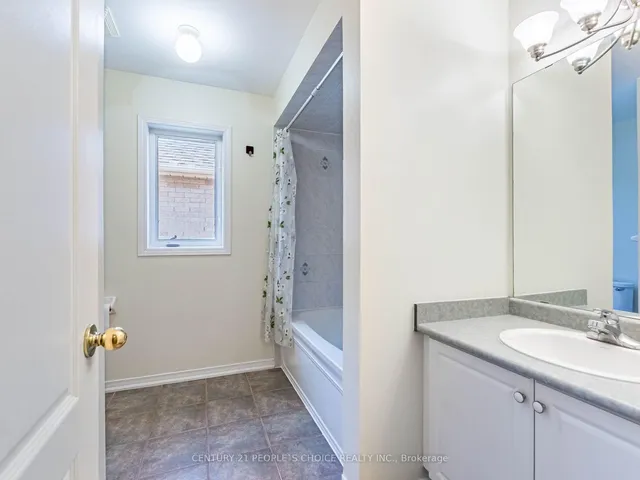 Additional image 39 of 93 River Rock Cres