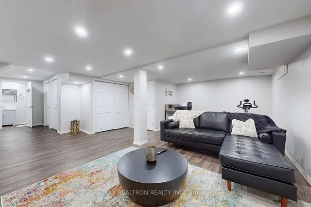 Additional image 27 of 5411 Lakeshore Blvd Unit 2