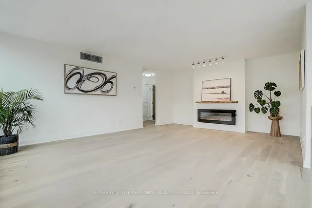 Additional image 10 of 1240 Marlborough Crt Unit 704