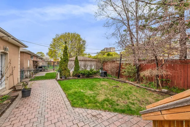 Additional image 48 of 15 Breadner Dr