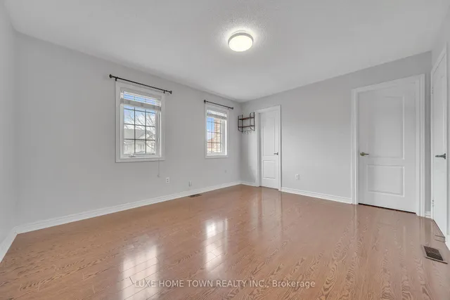 Additional image 39 of 26 Bluffwood Cres Cres