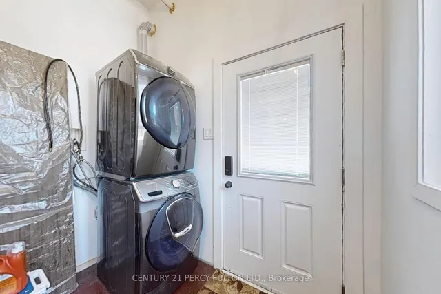 Additional image 26 of 3489 New St