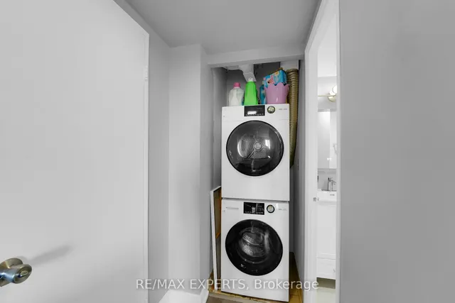 Additional image 34 of 61 Markbrook Lane Unit 404