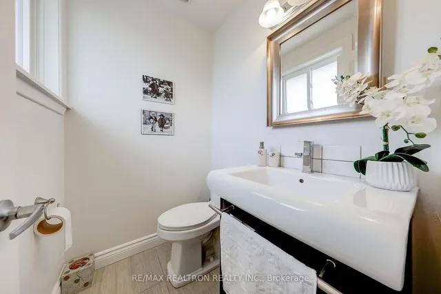 Additional image 26 of 55 Tollerton Ave