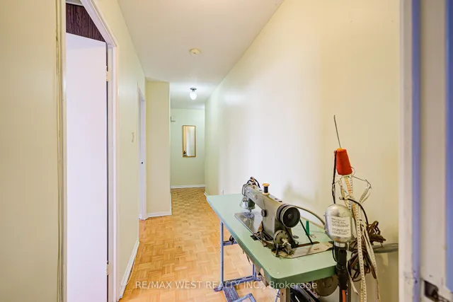 Additional image 35 of 150 Neptune Dr Unit 906