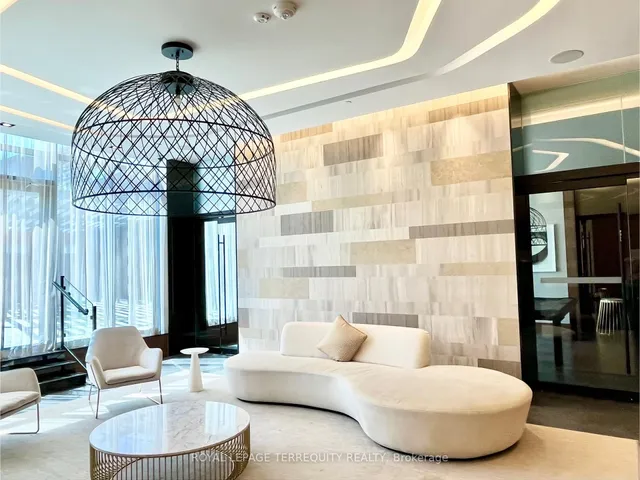 Additional image 37 of 125 Redpath Ave Unit 405