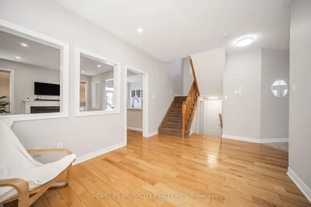 Additional image 8 of 6 Aria Lane