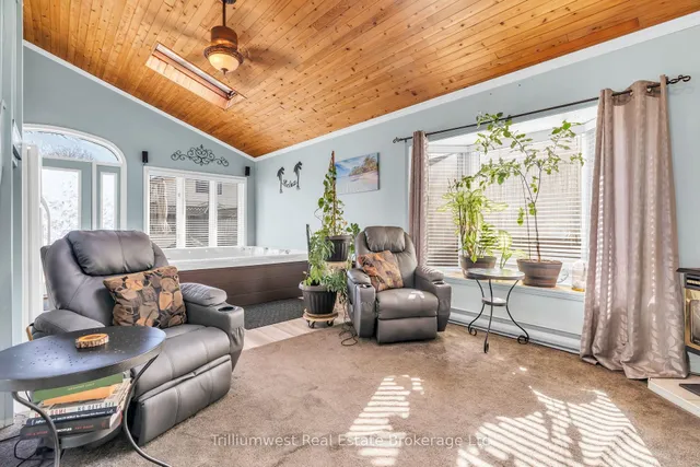 Additional image 20 of 121 Martinglen Cres