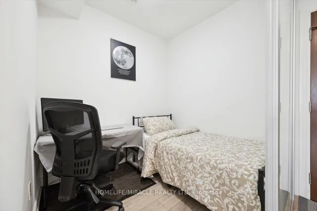 Additional image 17 of 1050 Main St Unit 819