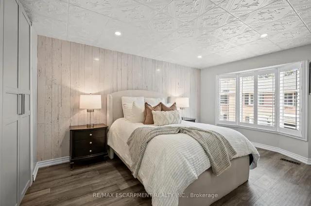 Additional image 23 of 955 King Rd Unit 7