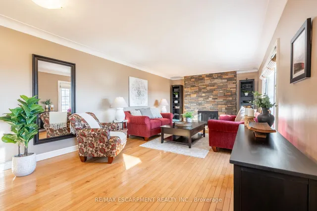 Additional image 19 of 5433 Sixth Line