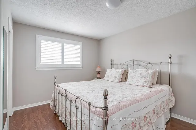 Additional image 31 of 2347 Tweedsmuir Crt