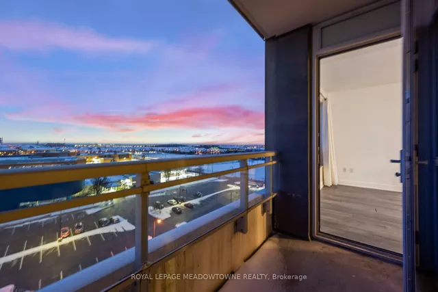 Additional image 31 of 1050 Main St Unit 809