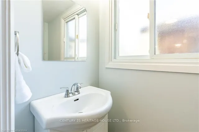 Additional image 12 of 48 Pepperwood Cres