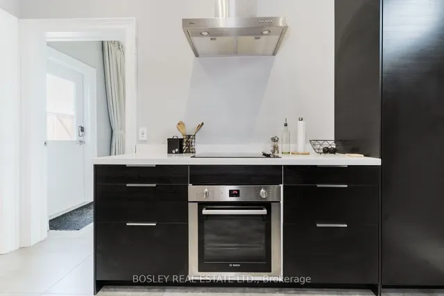 Additional image 31 of 42 Logan Ave