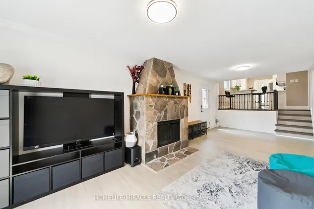 Additional image 36 of 1612 Wavell Cres