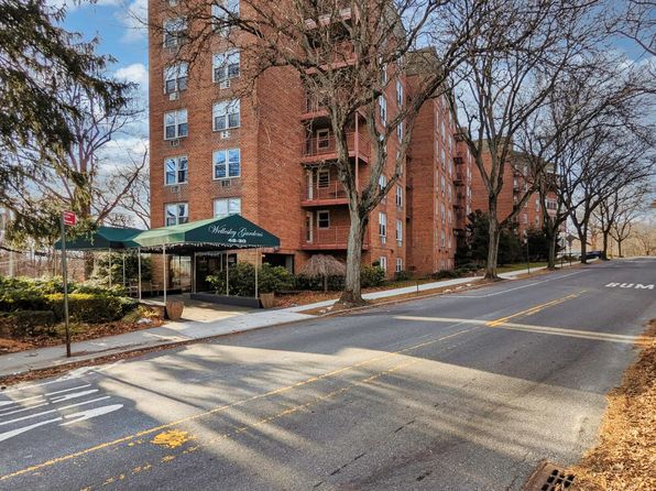 Property image for 4230 Douglaston Pkwy, Flushing, NY 